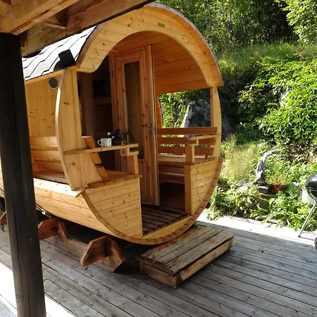 Bed & Breakfast Knardal Neset